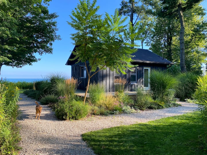 Secluded Lakeside Cabin - Lake Erie, PA