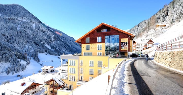 Luxury Chalet With Spa + Pool For 6 Close Ischgl - Ischgl