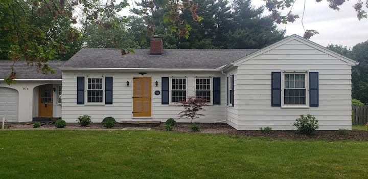 Newly Renovated 2 Bedroom Home With Fireplace - Oswego, NY
