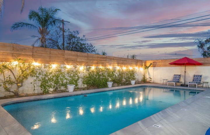 Hollywood Oasis Large Heated Pool Private Backyard - San Fernando Valley, CA