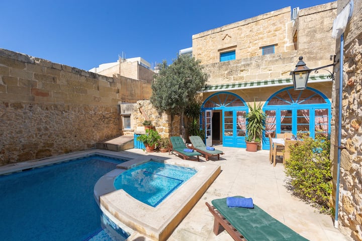 Authentic 300 Year Old Farmhouse Gozo, 3 Bedrooms - Malte
