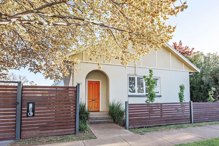 A Spacious Entertainer In Town - Mudgee