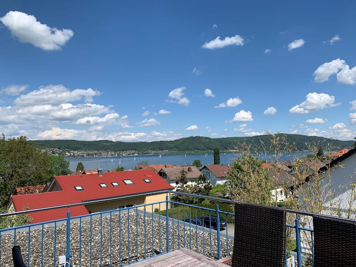 53m² Ferienwohnung Mit Dachterrasse Und Seeblick - Allensbach