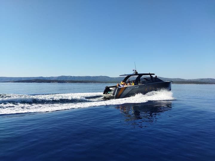 Luxury Speedboat Colnago 35 - Private Excursions - Bol
