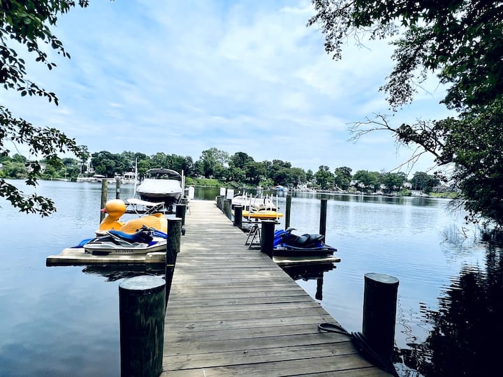 New 4 Bedroom Home With  Pier By Water - Baltimore
