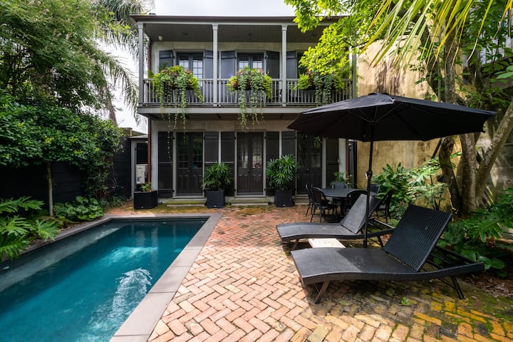Luxury Pool House, Steps To The French Quarter! - New Orleans, LA