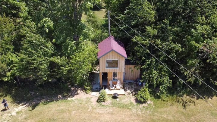 Tiny Home Nestled Between Thornbury & Meaford - Meaford