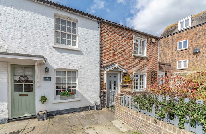 Quaint And Charming Cottage In Arundel - Arundel