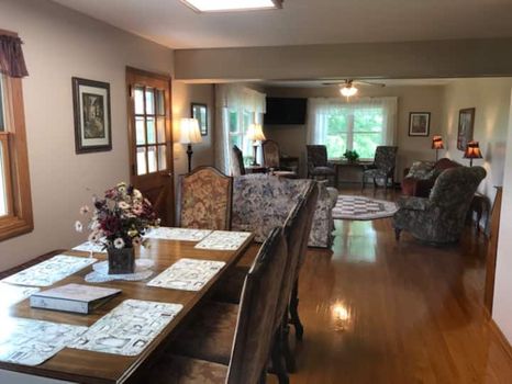 MacKenzie Center, airbnb, hotels and vacation rentals