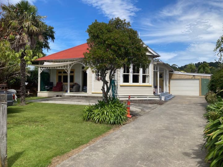 Historic Gisborne Villa - Gisborne, New Zealand