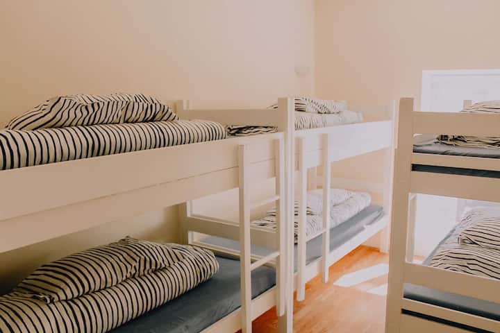 Private 6 Bed Room With Bathroom - Kilronan Hostel - County Clare