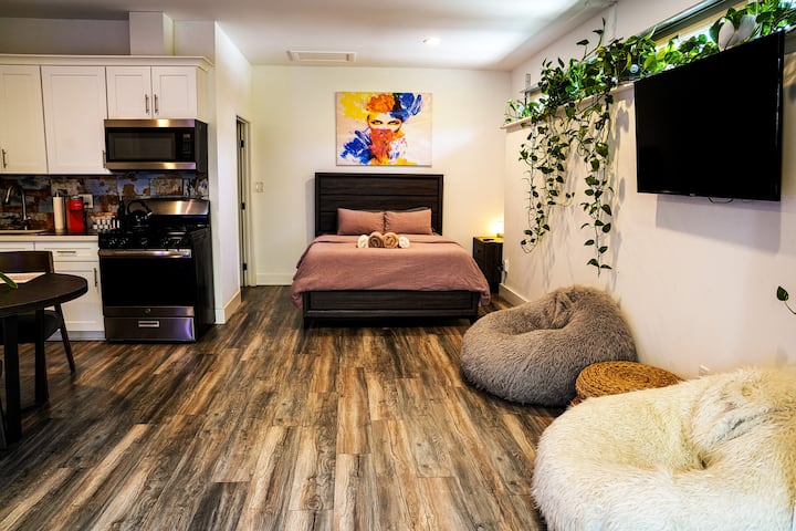 Large New Premium Studio Guest Suite In Pasadena - Montecito Heights - Los Angeles