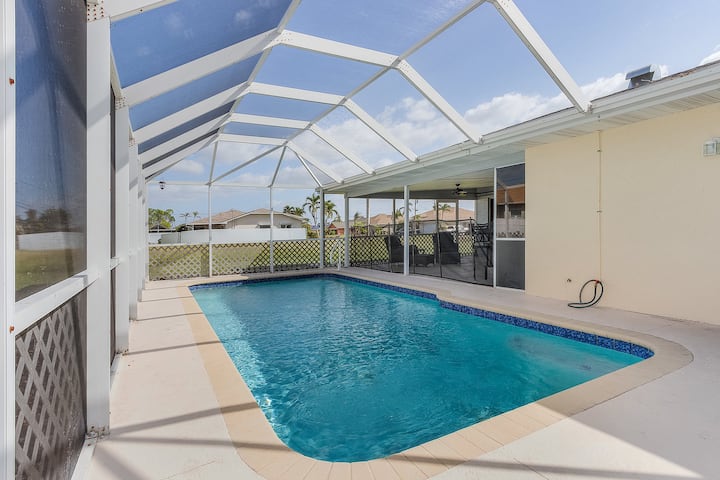 Heated Private Pool+great Location+pet Friendly - North Fort Myers, FL