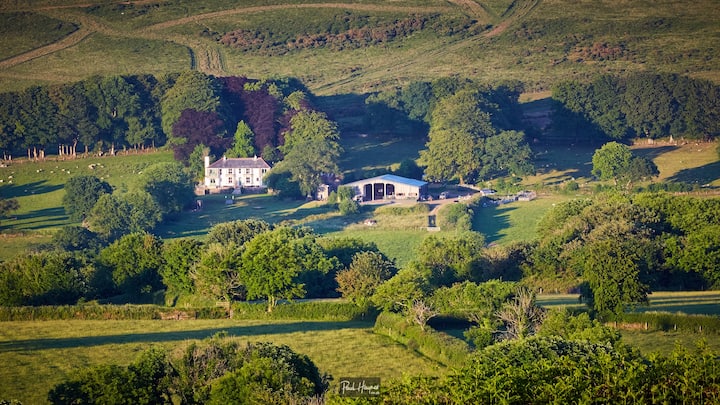 Stunning 6-bed House With Huge Garden On Dartmoor - Tavistock