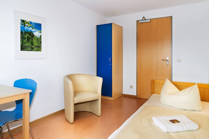Double Room Simple Standard - Stuttgart
