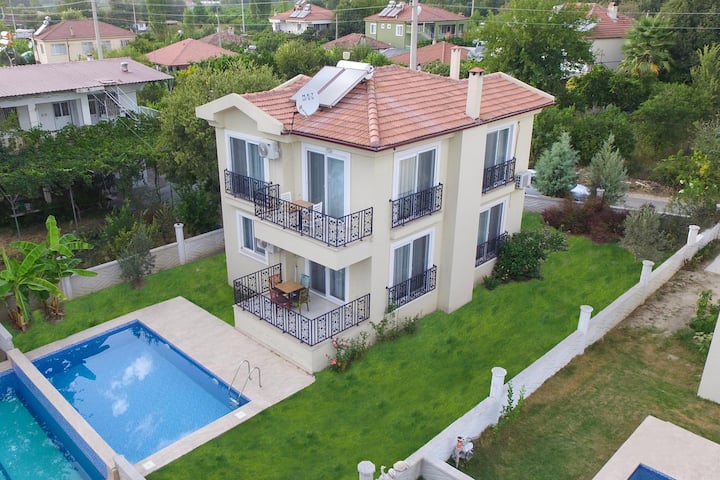 Infinity Sarıgerme Villa 4+1 With Private Pool - Sarıgerme
