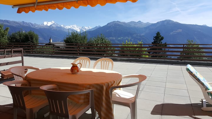 Sunny 2 Bedroom Apartment With Large Terrace, Stunning Views & Indoor Pool - Sierre