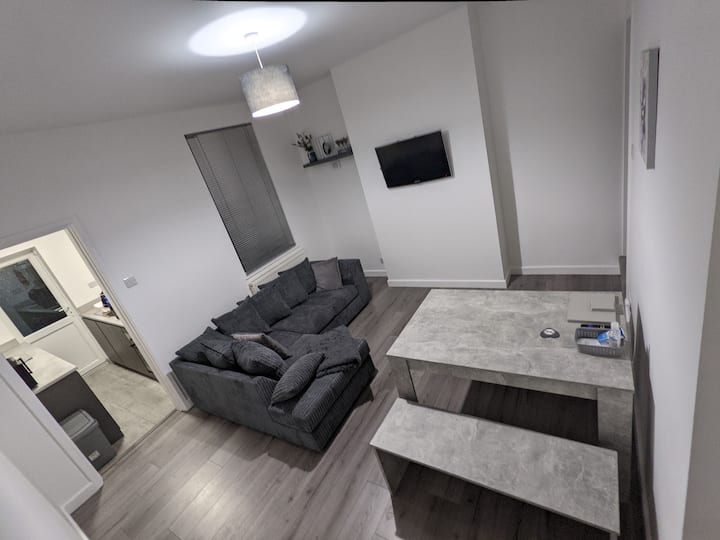 Leicester City Break Close To All Amenities ! - Leicester