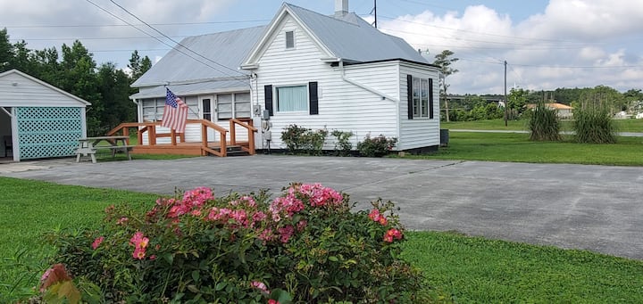Country Farmhouse W/deep Water Access Icw 291 - Morehead City, NC