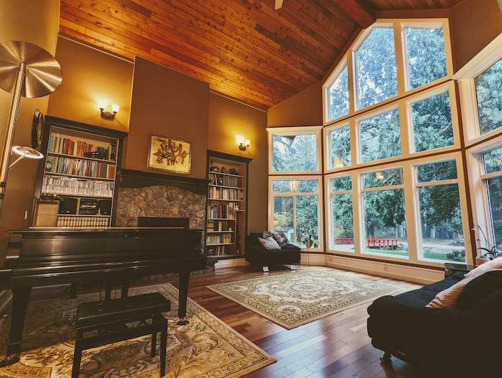 Gorgeous Forest Estate - A Perfect Family Retreat Minutes From The City - Langley