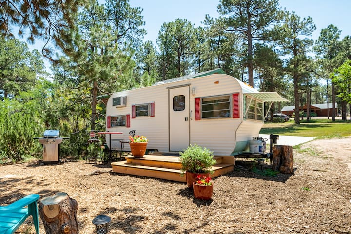 Vintage Camping In Black Forest - Colorado Springs, CO
