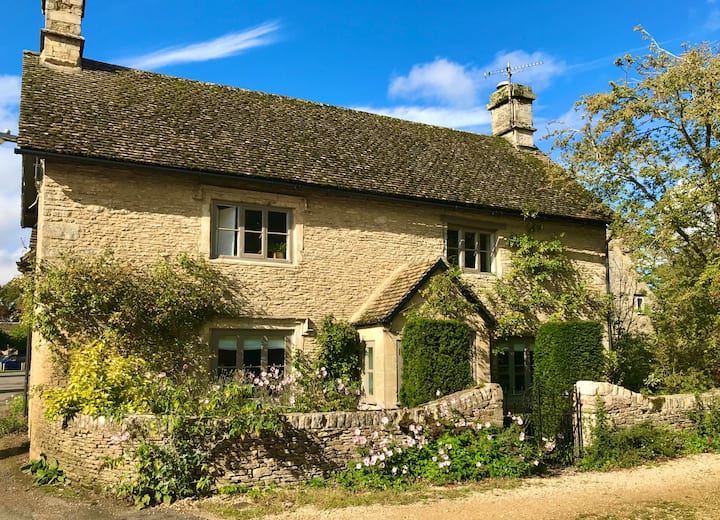 3 Bed - Beautiful Cotswold Stone Cottage - Lechlade
