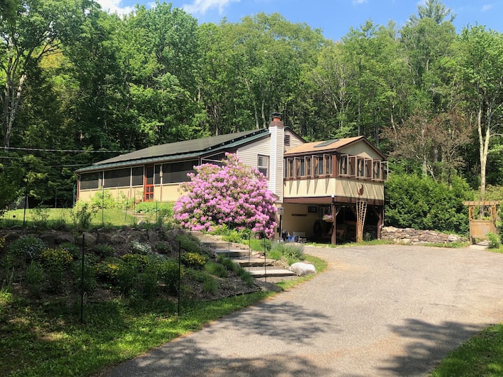Fall/winter Mountain Spa Sanctuary With 15 Acre Trail System - Copake Lake, NY