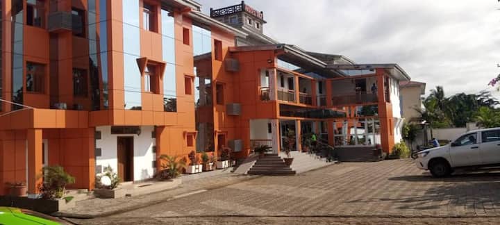 Le Taz, Avec Services Hôteliers, Vue Mer - Cameroun