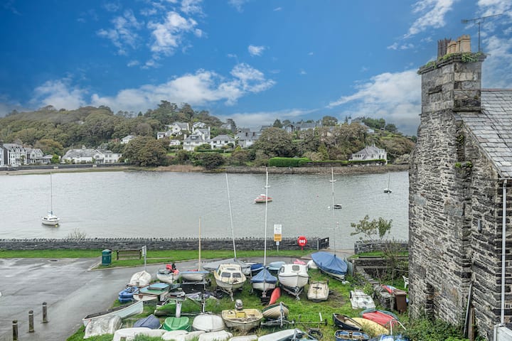 Harbour-side Cottage With Sea And Mountain Views - Borth Y Gest
