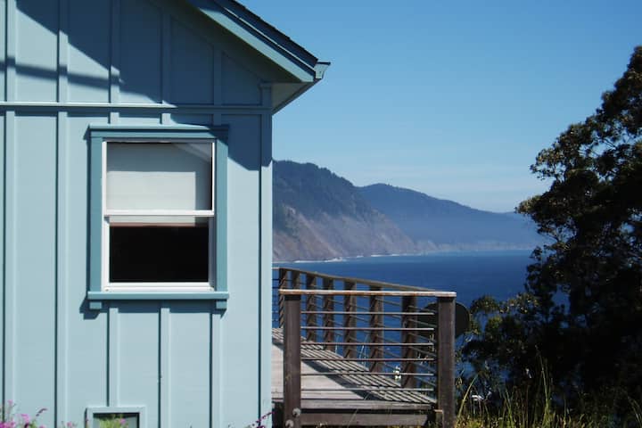 Shelter Cove "Vista Cabin" Pristine Coastal Views - Humboldt County, CA