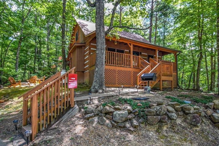 Winter Specials Cabin Near Pf Pkwy Hottub Fire Pit - Soaky Mountain Waterpark, Sevierville