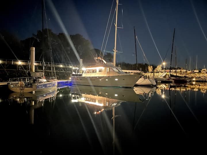 Un Yacht Pour La Nuit ! - Fouesnant