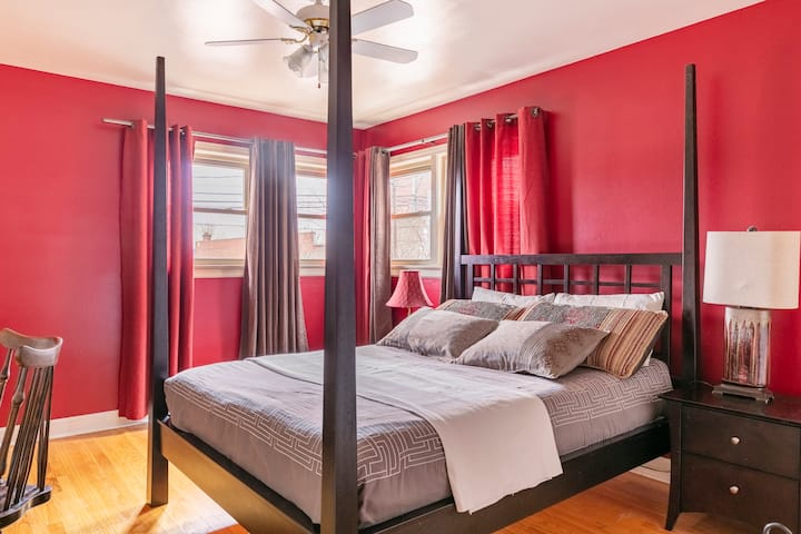 Cozy Bedroom 3 - Evanston