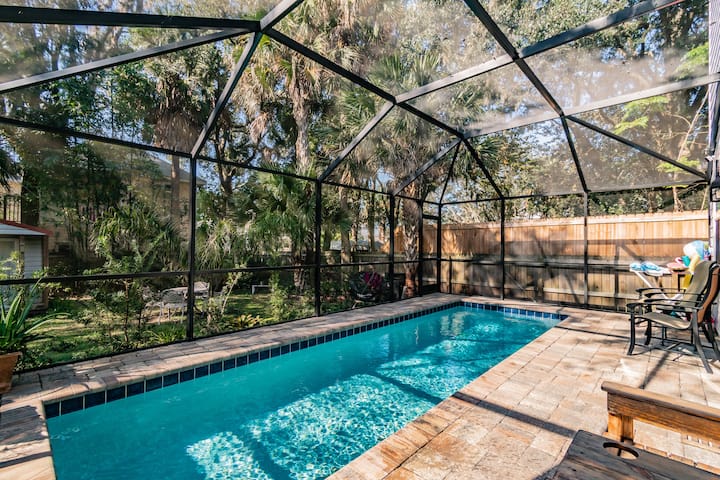 Night Of Lights, Heated Pool, Walk Dt,  Mins To Beach, Private Yard Pets - St. Augustine, FL