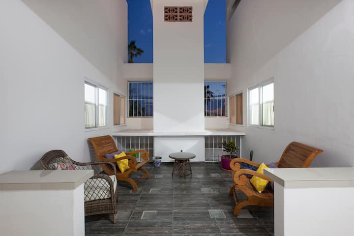 #4 Comfy, Stylish & Well Located New Apartment - La Paz, Mexico