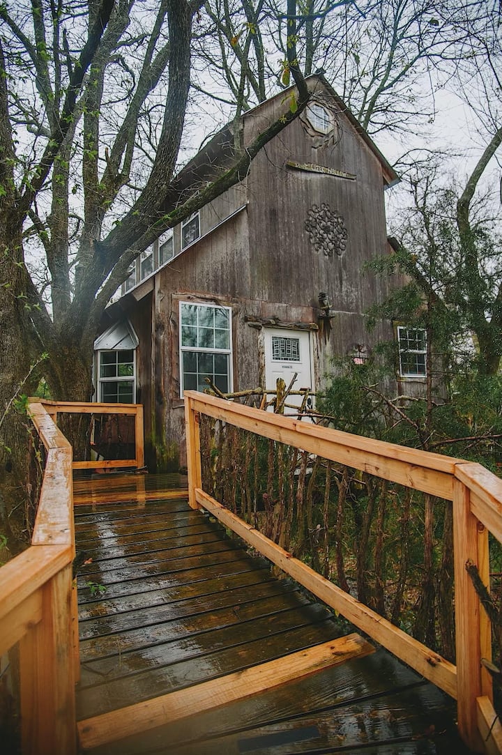 Bare Creek Hollow Treehouse - Greenville
