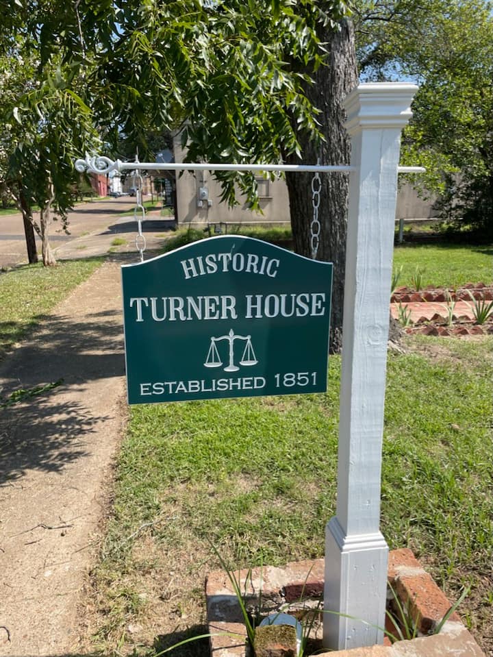 The Historic Turner House! - Marshall, TX