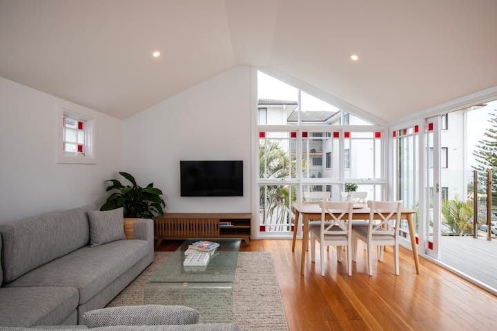 Seaside Apartment, 100m To Beach - Narrabeen