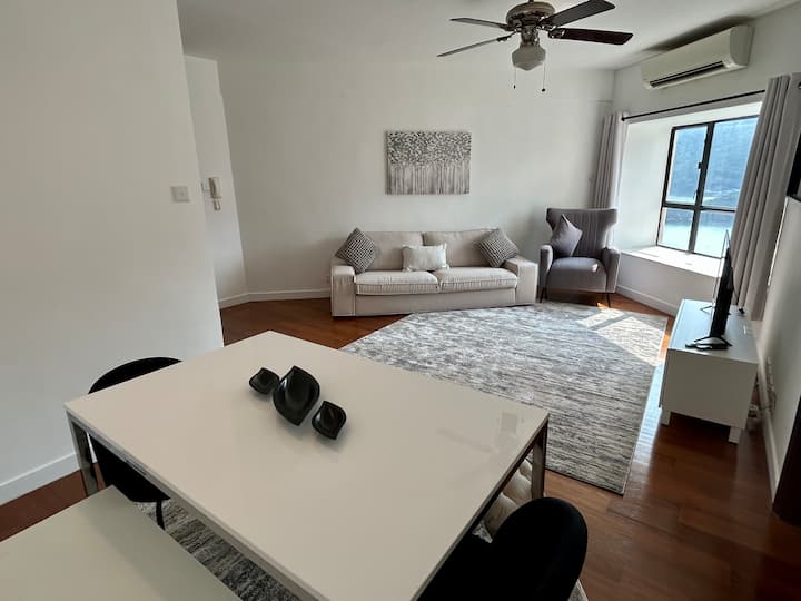 3 Bed Apartment Near Disney - Discovery Bay