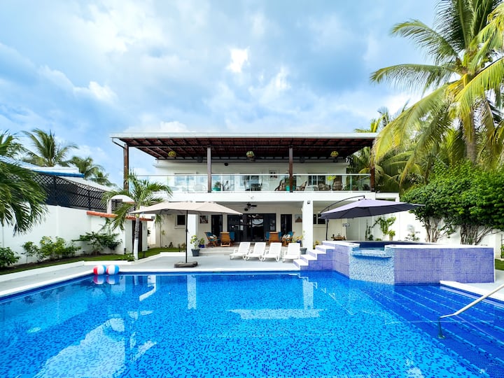 Chandito's - Luxury Beach House - Costa Del Sol - El Salvador