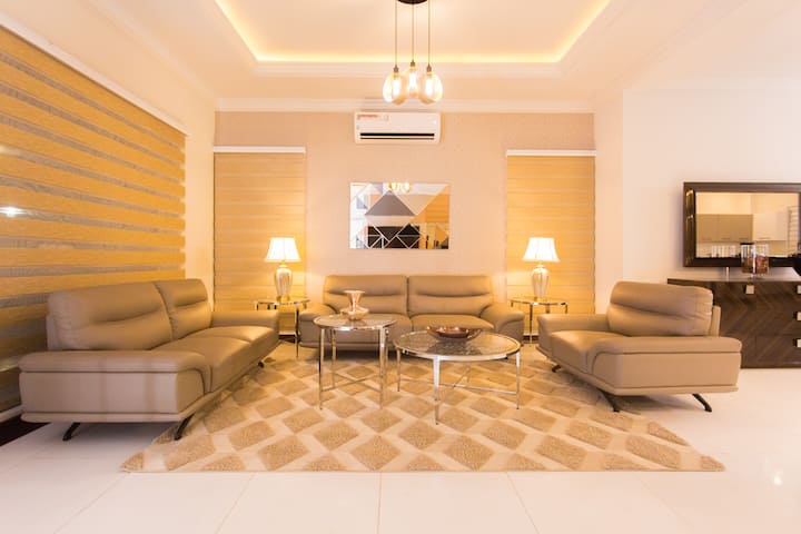 Plush 1 Bedroom Serv Apartment - Kumasi