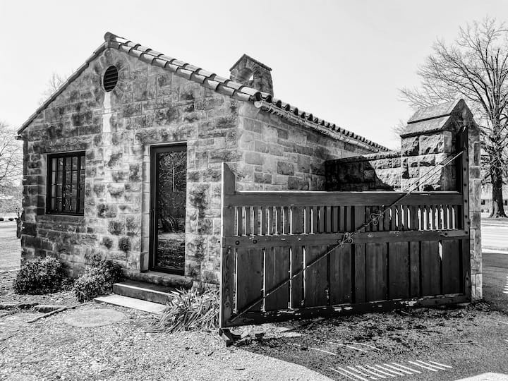 The Gatehouse Cottage-ponca City - Ponca City, OK