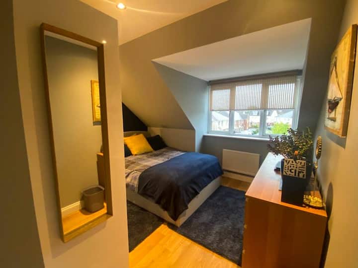 One Double Bedroom In Luton Close To The Airport - Luton