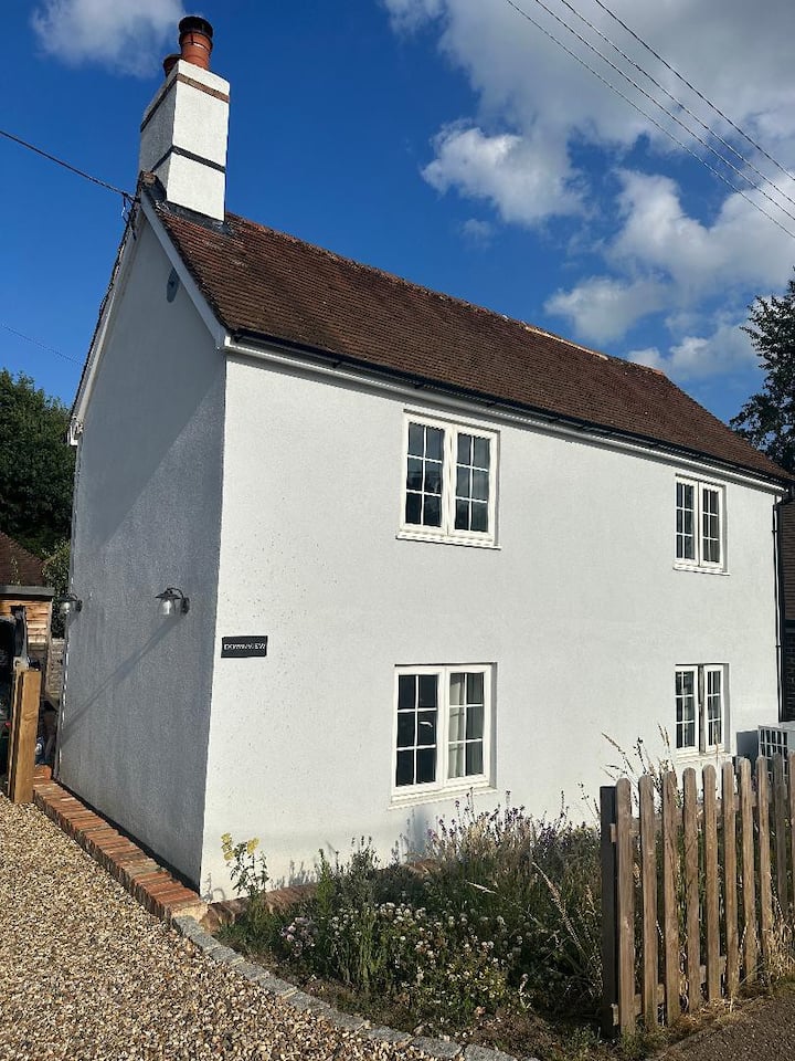 Downview Charming Sussex Cottage - Steyning