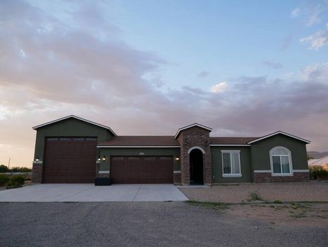 Sprawling Luxury Estate - Safford, AZ