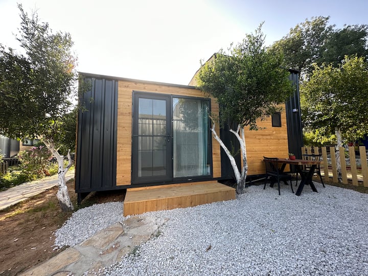 Gaia Tiny Houses Model 3 - Bitez