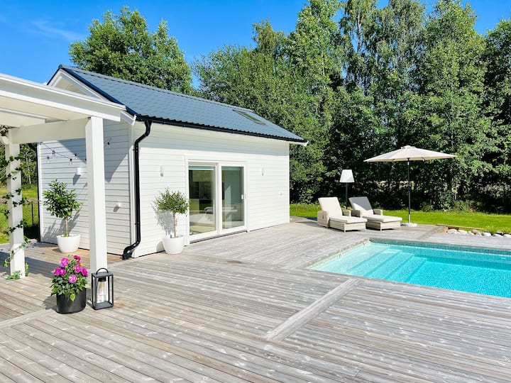Modern Pool House, Close To Nature And City Center - Partille