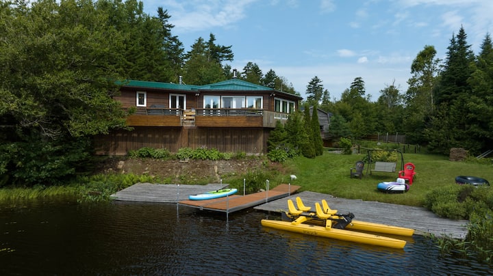 Cosy Lake Paradise: 4-bed Retreat, Pet Friendly - Saint John, Nova Brunsvic, Canada