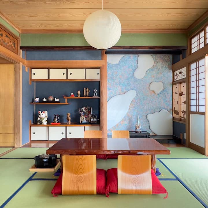 Japanese Folk Art Meets Beautiful Nature  Inn. - Karatsu