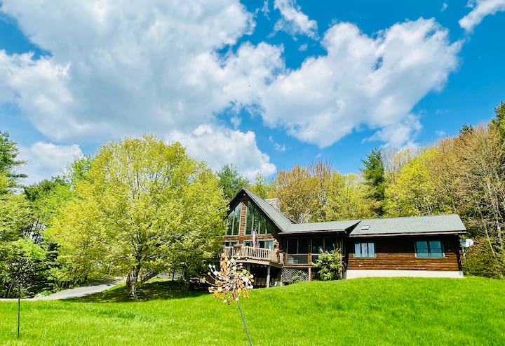 Gorgeous And Secluded Log Home Near Woodstock, Vt - Claremont, NH